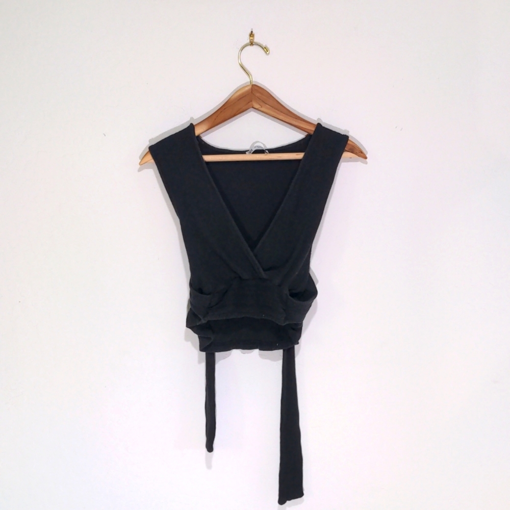 Black Zara Tie Crop Top with V Neck size M